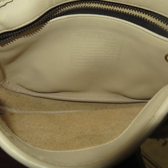 ❤️VTG COACH 240 Lightweight Cafe Pleated Bag Semi Circle Crossbody Purse + FOB - Picture 13 of 13